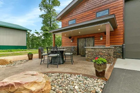 Perfect Retreat in the Heart of Crosslake