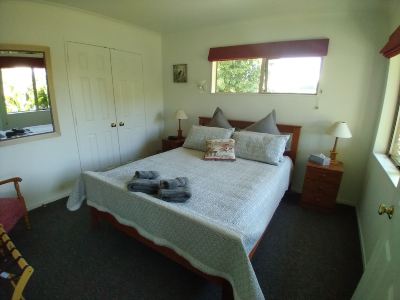 Cherry Tree Lane Accommodation, Quiet location bordered by farmland.