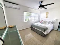 Ocean Breeze Apartment - 3bd/2bath - Steps From The Best Beach In San Juan, PR Hotels in Ocean Park
