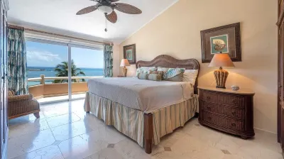 PRIME Location, Gorgeous Sweeping Views, PH right on the Beach, Villas del Mar 1