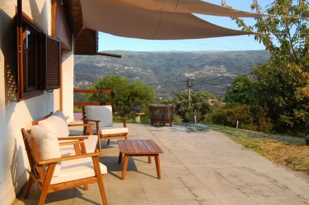 Cottage in Amarante-Porto Отели в г. Амаранте