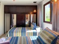 All inclusive, Ocean View luxury Villa , 79 Steps from the beach,3 jacuzzi, pool