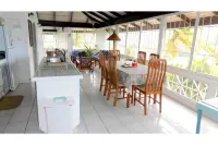 Poinsettia House Hotel a Soucis