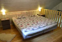 Close to nature, family-friendly holiday home with sauna and trampoline Hotels near Rådmansö Kyrka