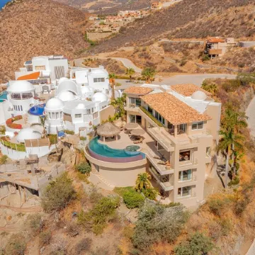Villa Del Mar-5 Star Luxury Villa with Epic Views