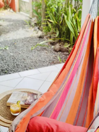 Beach house, sea view and jacuzzi