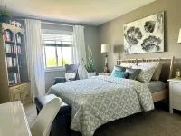 Entire Home 3-Br by Pondside Niagara