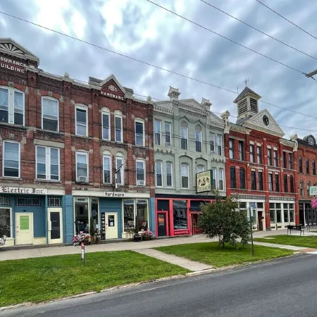 Newly  renovated spacious apartment overlooking Greene NY Hotele w: Chenango County