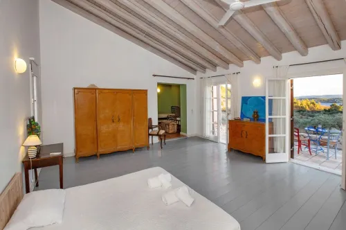 Roxanne’s Olive Grove House Hotels in Kranidi