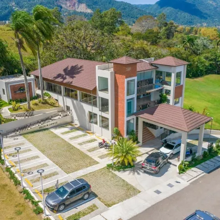 Vista del Campo Country Club & Villas