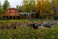 Timberholm Inn