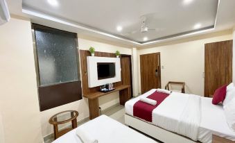 Hotel SRK - near Temple