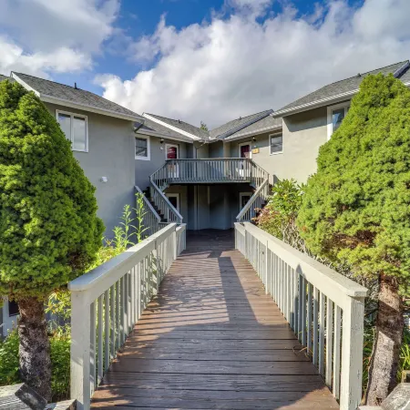 Close to Hiking and Town! Peaceful Sugar Mtn Condo