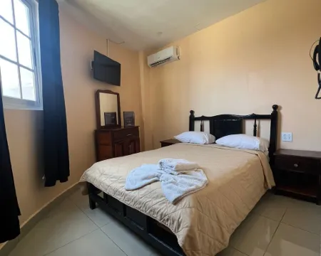 La Cubana Hotel & Residencial Hotels in Colón
