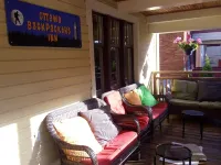 Ottawa Backpackers Inn โรงแรมในออตตาวา