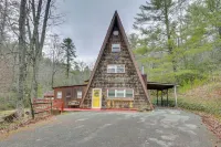 A-frame Cabin w/ Spacious Yard in Tellico Plains! - 3 étoiles