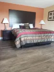 Four Season Motel - 2-Star