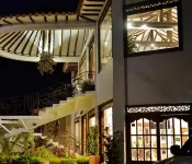 Hotel Puente Piedra - parking