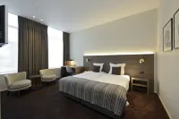 Hotel Messeyne Hotels near Aquarium Sunshine Valley
