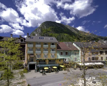 Hôtel du Midi Hotels in Thones