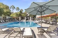 CozySuites at Chandler