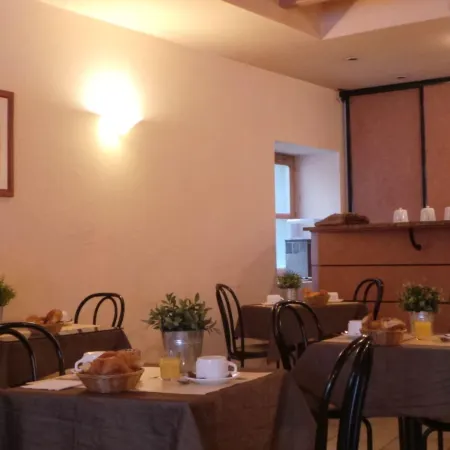 Logis Hôtel Saint Jacques