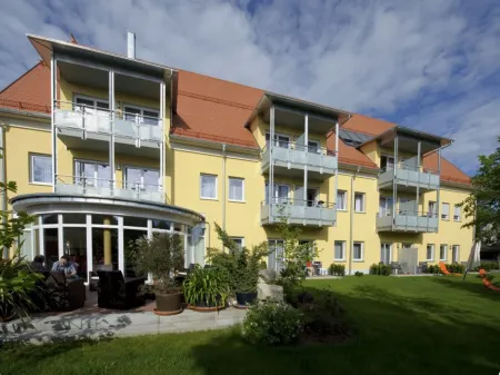 Land-Gut-Hotel Hotel Adlerbräu Отели в г. Вайсенбург-Гунценхаузен