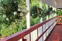 Chatham Travel Lodge - 2-Star
