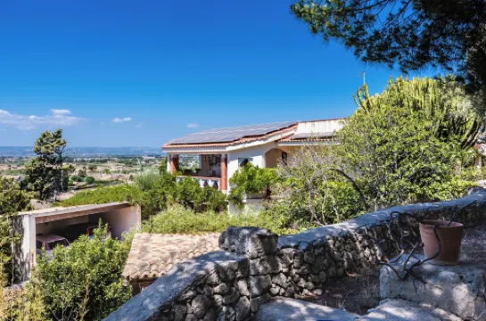 Galatea e Giardino Delle Esperidi Apartments with Pool by Wonderful Italy