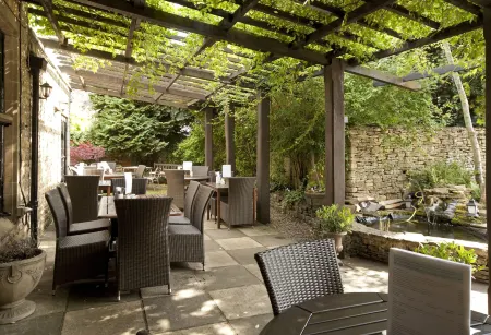 Old Manse Hotel by Greene King Inns Отели в г. Литл Риссингтон