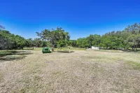 6 Mi to Topsey Exotic Ranch Retreat on 12 Acres! - Wifi
