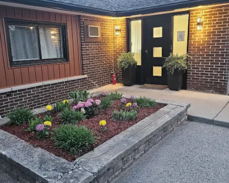 Shore Vista Lodge Hotels in Georgina