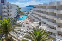 Fergus Style Cala Blanca Suites - Strand