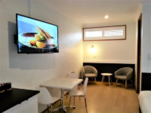 เคอร์ริ มอเตอร์ อินน์