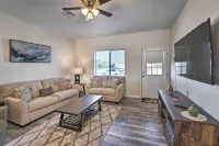 Pet-Friendly Retreat - 1 Block to Colorado River! Hotels in Bullhead City