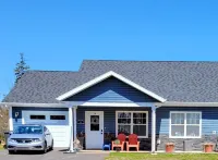 Sunsets and Sandbars PEI Tourism License # 4000103 Hotels near Slemon Park Rink