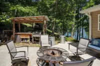 Riverfront Cottage Near Rock Island State Park - 3-Star