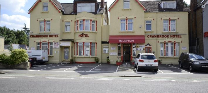 Cranbrook Hotel Hotele w: Redbridge