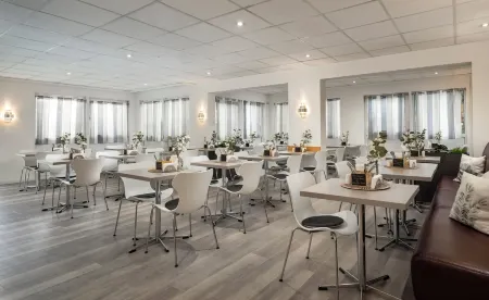 Novalis Hotel by Aurum Dresden Отели в г. Дрезден