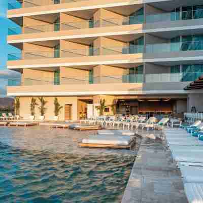 Hilton Santa Marta Hotel Exterior