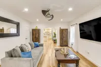 7 Mi to Dtwn! Modern Retreat in East Los Angeles - 3つ星