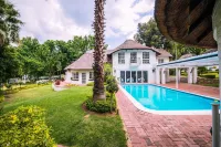 Sandton Country Manor - Pensions