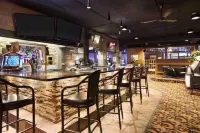 Central Suite Hotel - bar