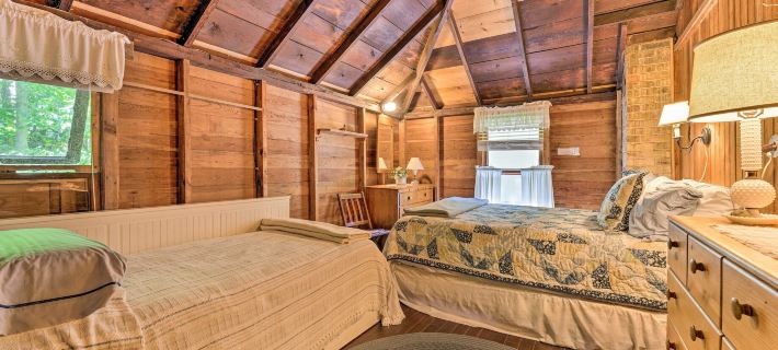 Douglas 'Whispering Winds' Cottage w/ Beach! Hotels in Douglas