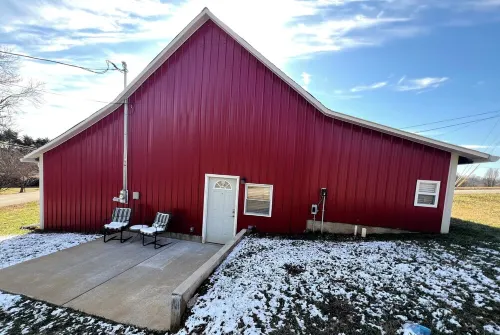 Charming historic barn in New Market with WiFi and AC