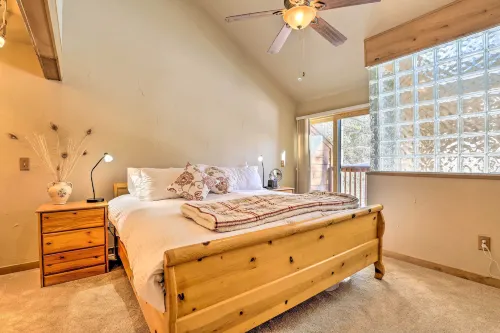 7 Mi to Ski: Waterfront Townhome in Frisco! - spa
