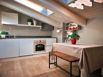 Room in Apartment - the Sweet Attic of Lu in the Historic Center