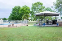 Hillview Motel Charters Towers Qld فنادق في تشارترز تاورز