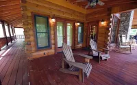 Mountain Lakefront Log Cabin on Lake Nottely in Blairsville and near Blue Ridge