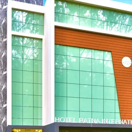 Hotel Ratana International
